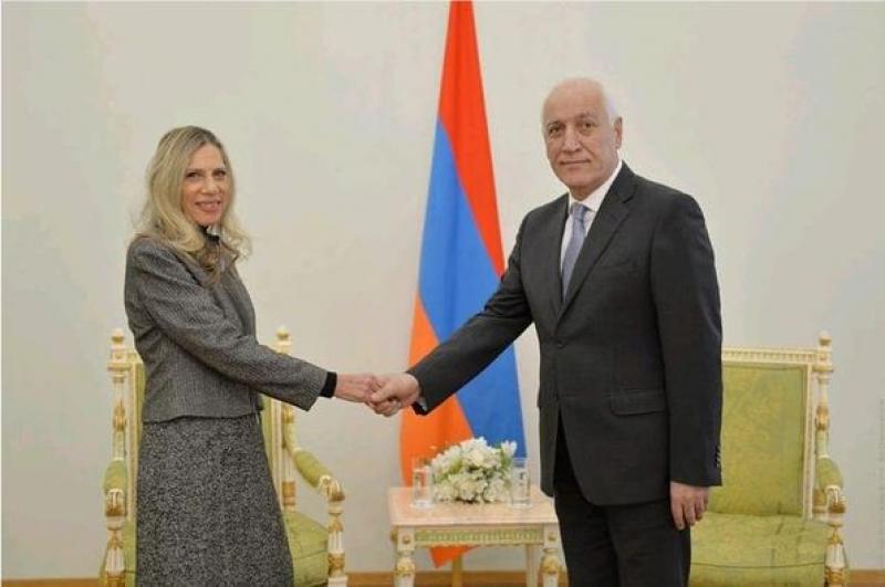السفيرة المصرية لدى أرمينيا